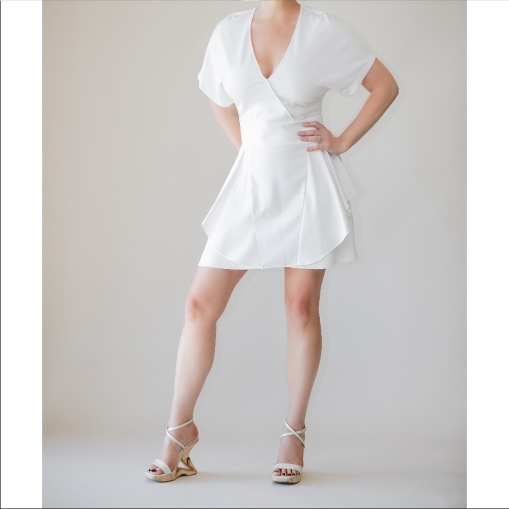 Halston Heritage White Dress New Size 6